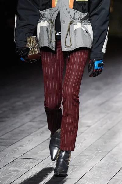 Look 7